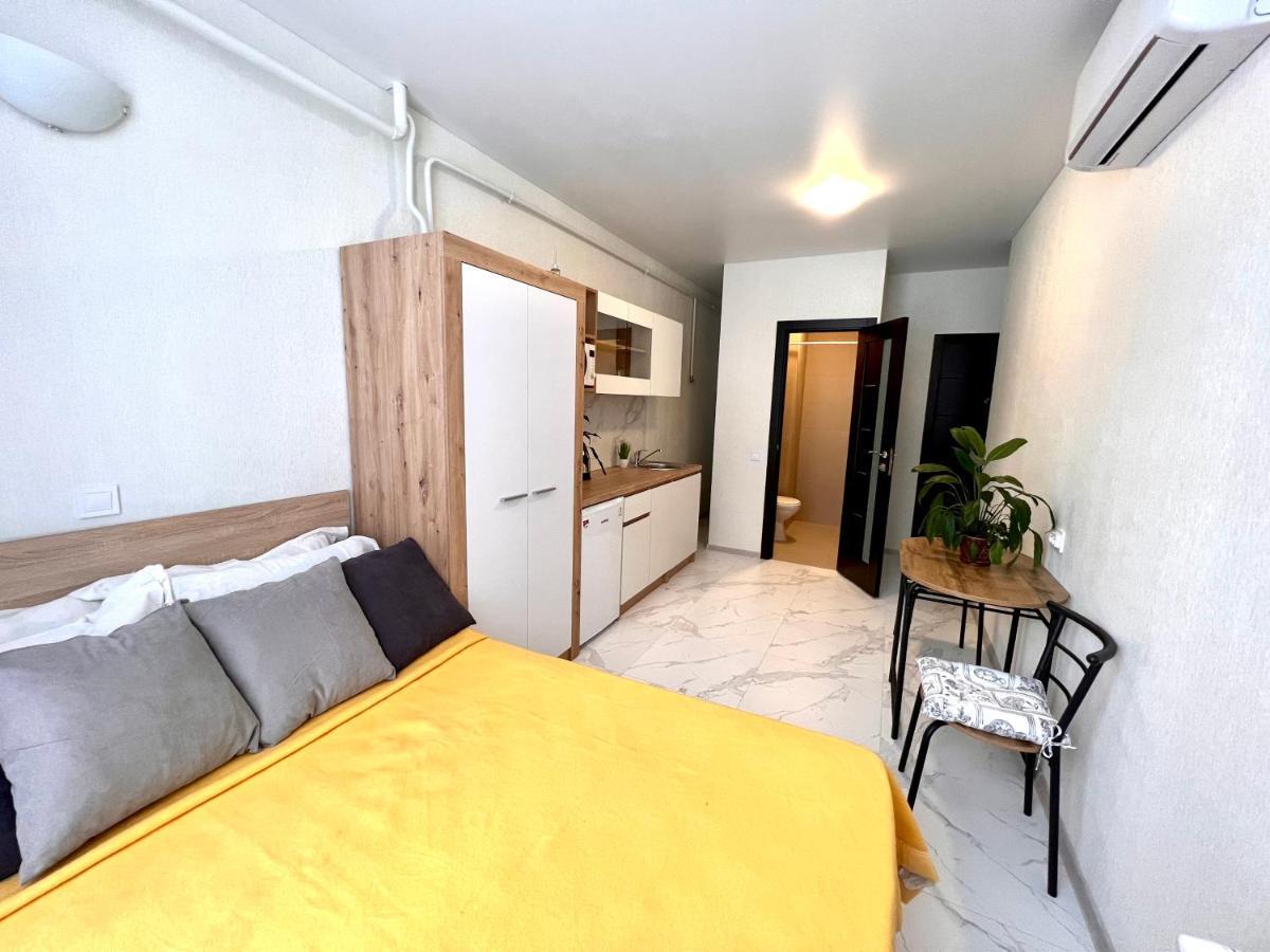 Osapart Hotel In A Complex Semycvit 3 Лвив Екстериор снимка