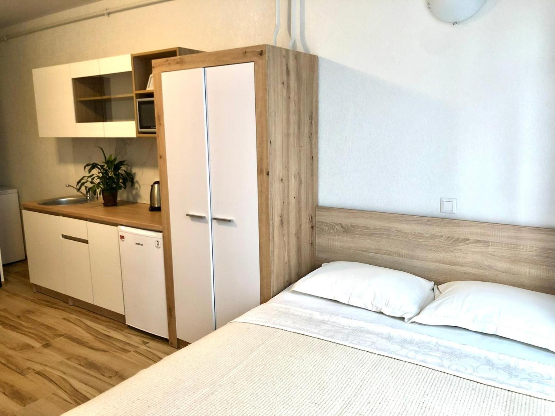 Osapart Hotel In A Complex Semycvit 3 Лвив Екстериор снимка