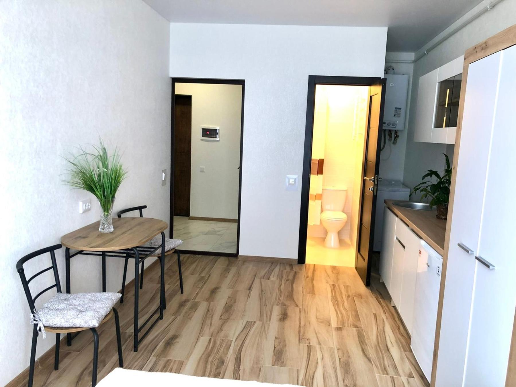 Osapart Hotel In A Complex Semycvit 3 Лвив Екстериор снимка