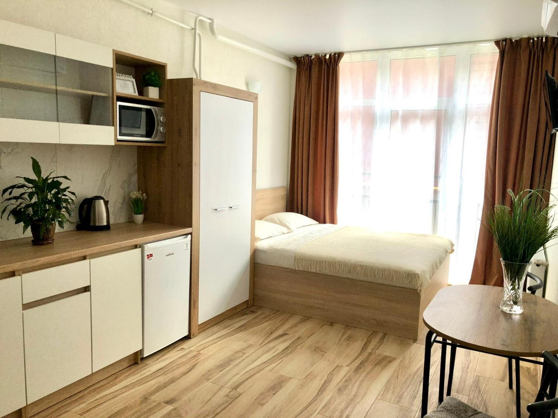 Osapart Hotel In A Complex Semycvit 3 Лвив Екстериор снимка